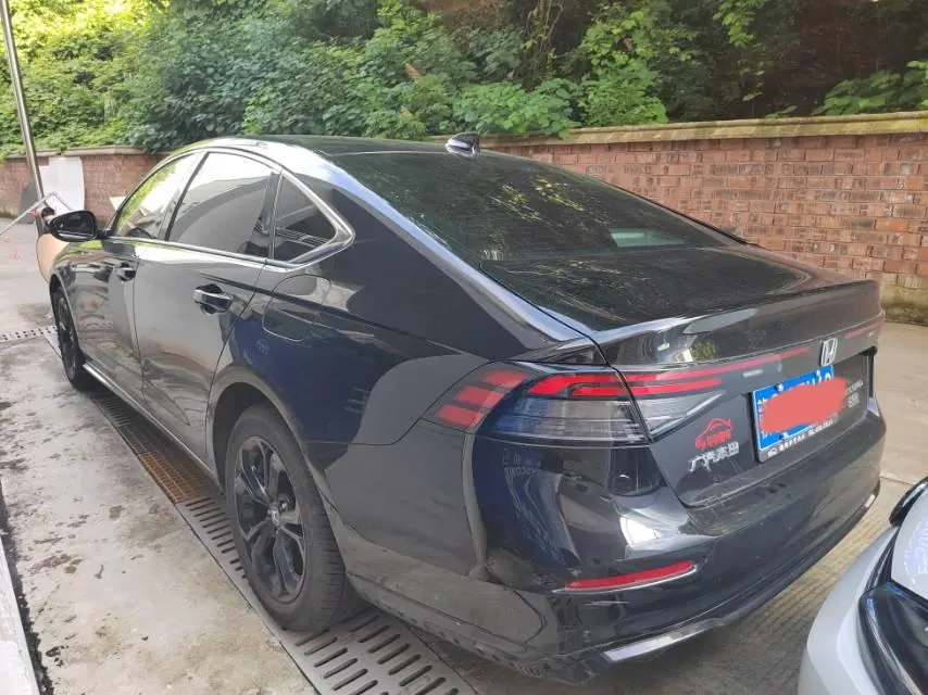 Honda 2025 11th Generation Accord 1.5T Stepless 260TURBO Sports Series Deluxe Automatic Gear 5