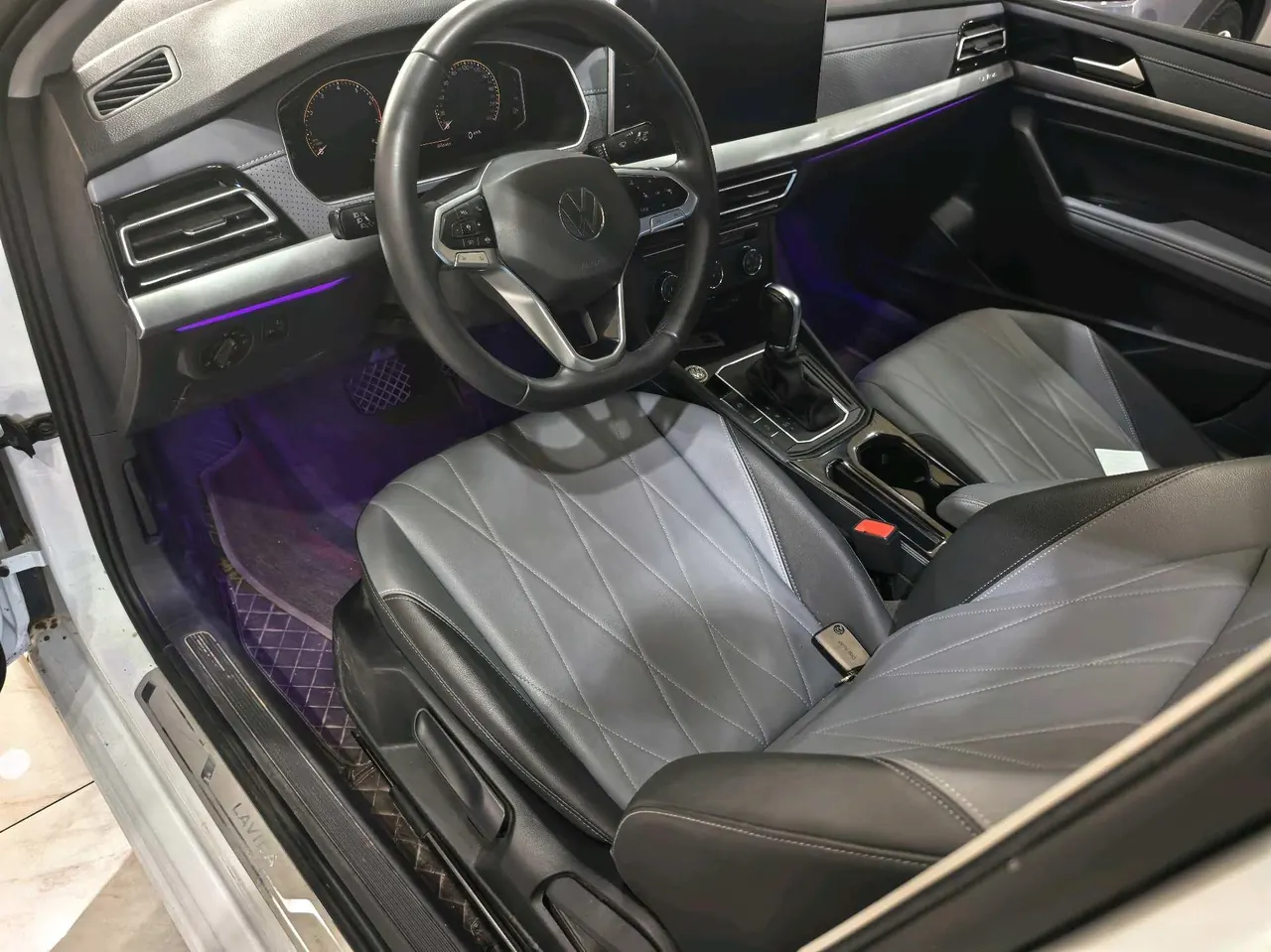 Volkswagen 2024 LaVida 1.5 Star 5 Million Edition Automatic Gear 2