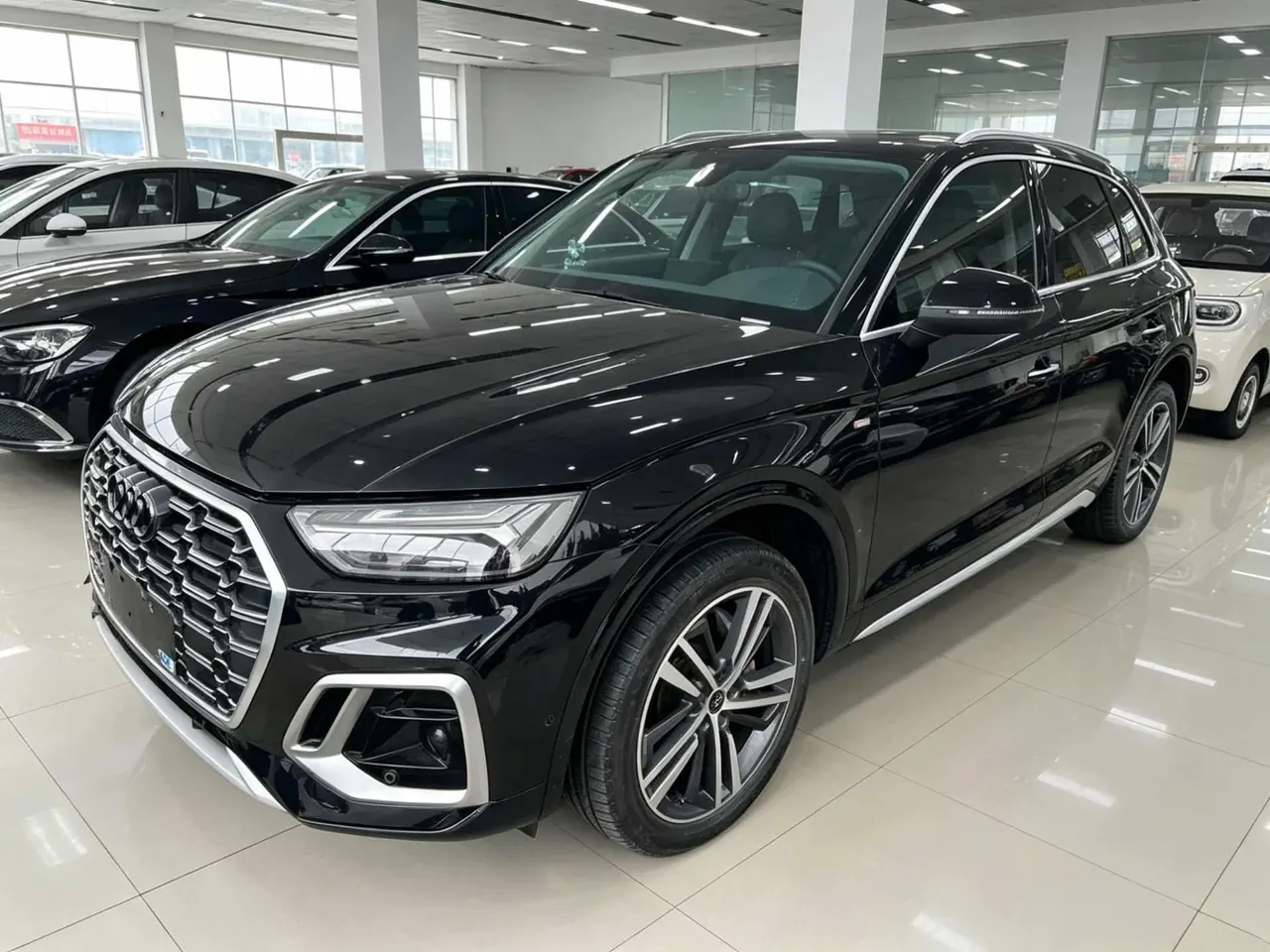 Open image lightbox: Audi 2022 Q5L 2.0TFSI 40TFSI luxury dynamic automatic