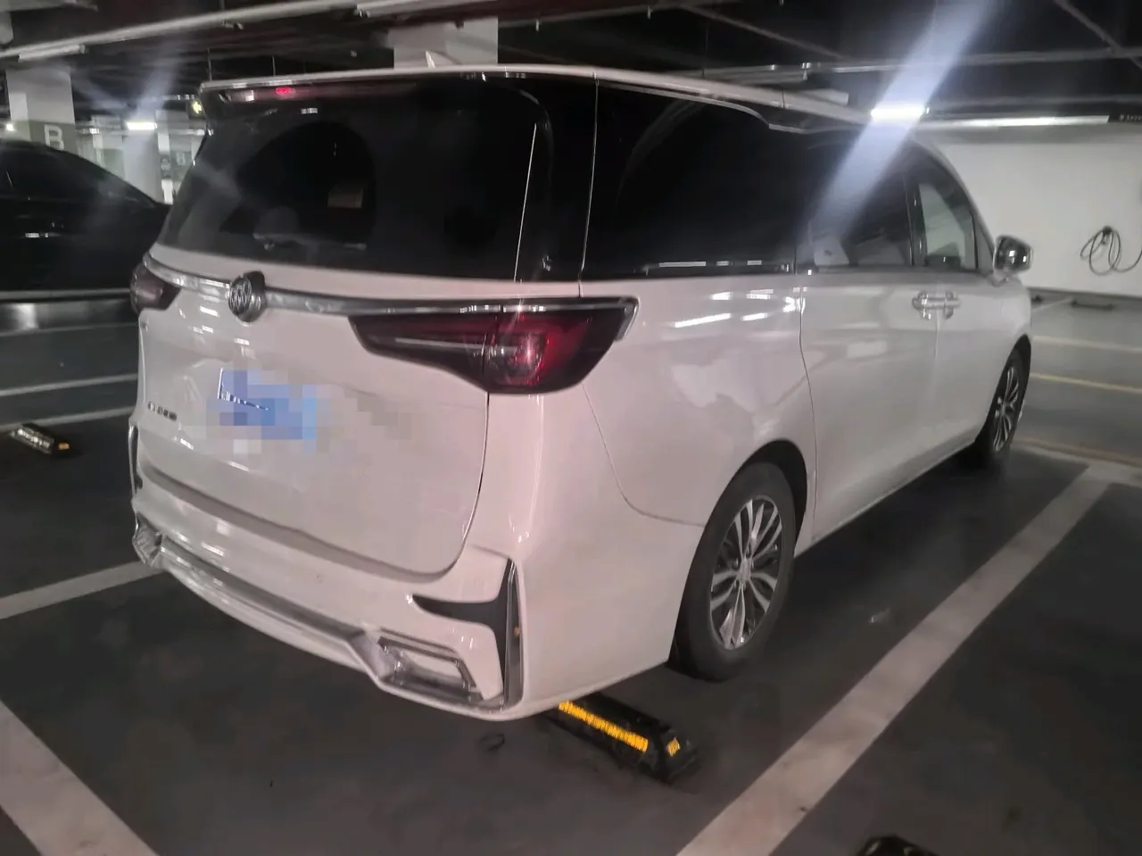 Buick 2020 GL8 ES Lu Zun 2.0T 653T Comfortable Automatic Gear 6