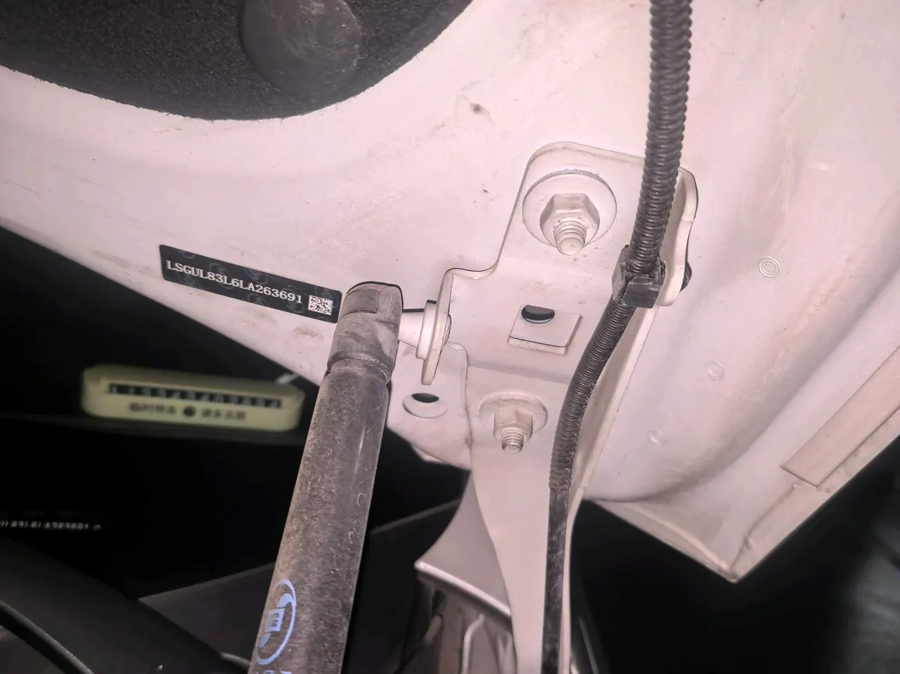 Buick 2020 GL8 ES Lu Zun 2.0T 653T Comfortable Automatic Gear 8