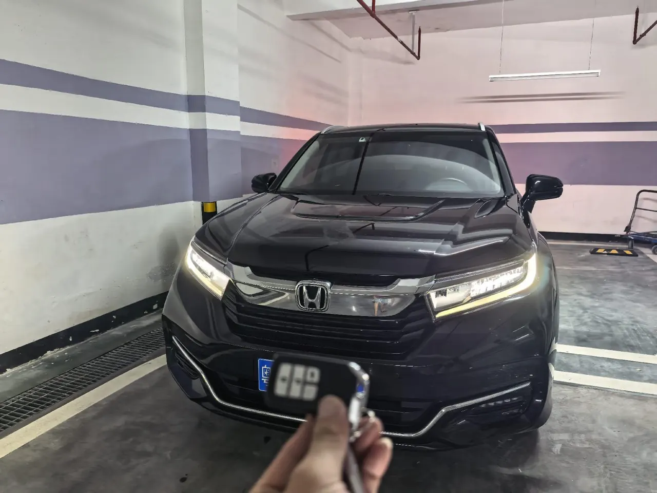 Honda 2020 Crown Road 2.0T 370TURBO Four-wheel Drive Premium Edition Automatic Gear - View 1