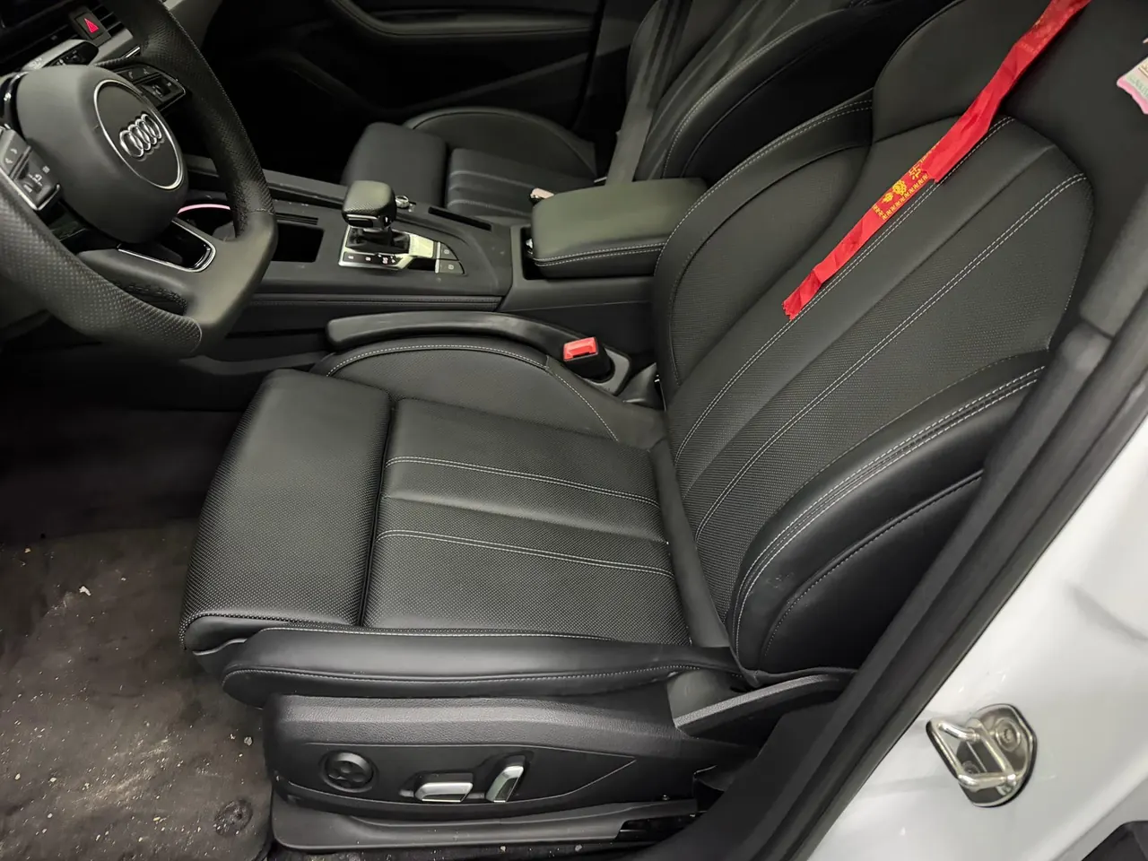 Audi 2024 A4L 2.0TFSI 45TFSI Quattro Selected Dynamic Automatic 6