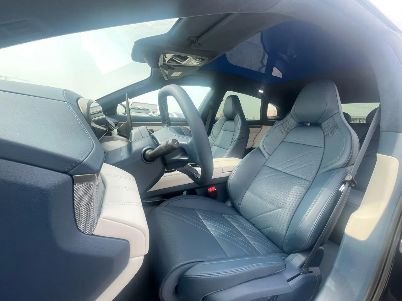 Zeekr 2025 Zeekr 001 YOU version 100kWh four-wheel drive automatic gear 6