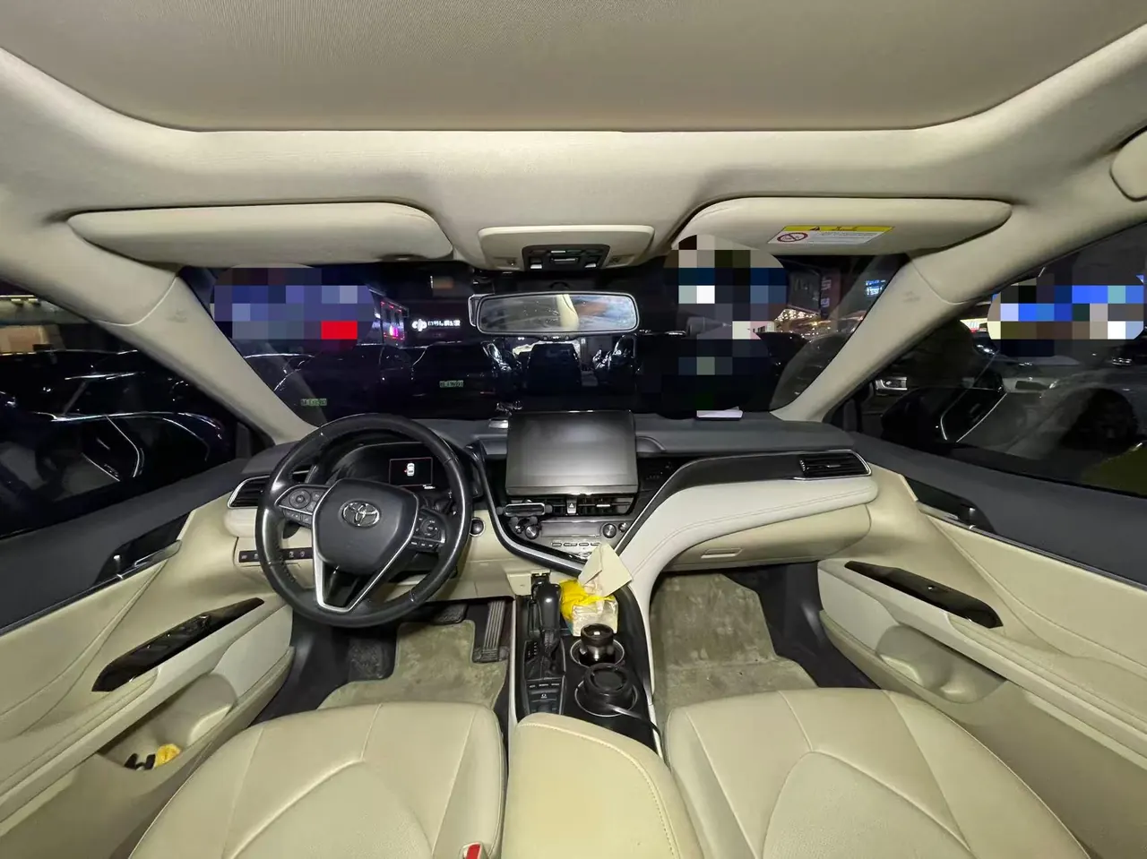 Toyota 2023 Camry 2.5G Deluxe Edition Automatic Gear 3