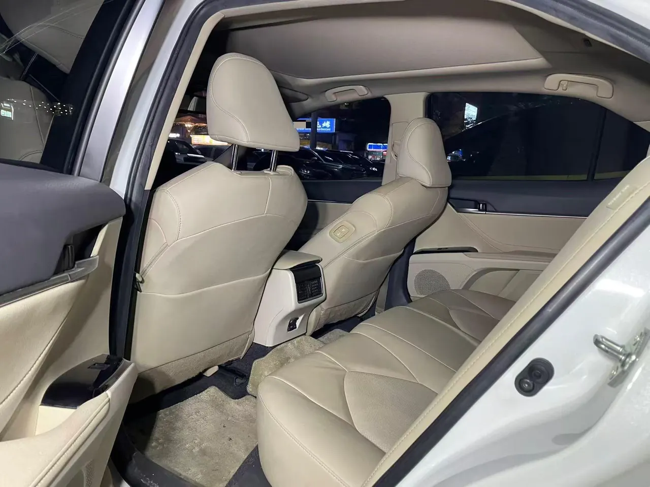 Toyota 2023 Camry 2.5G Deluxe Edition Automatic Gear 4