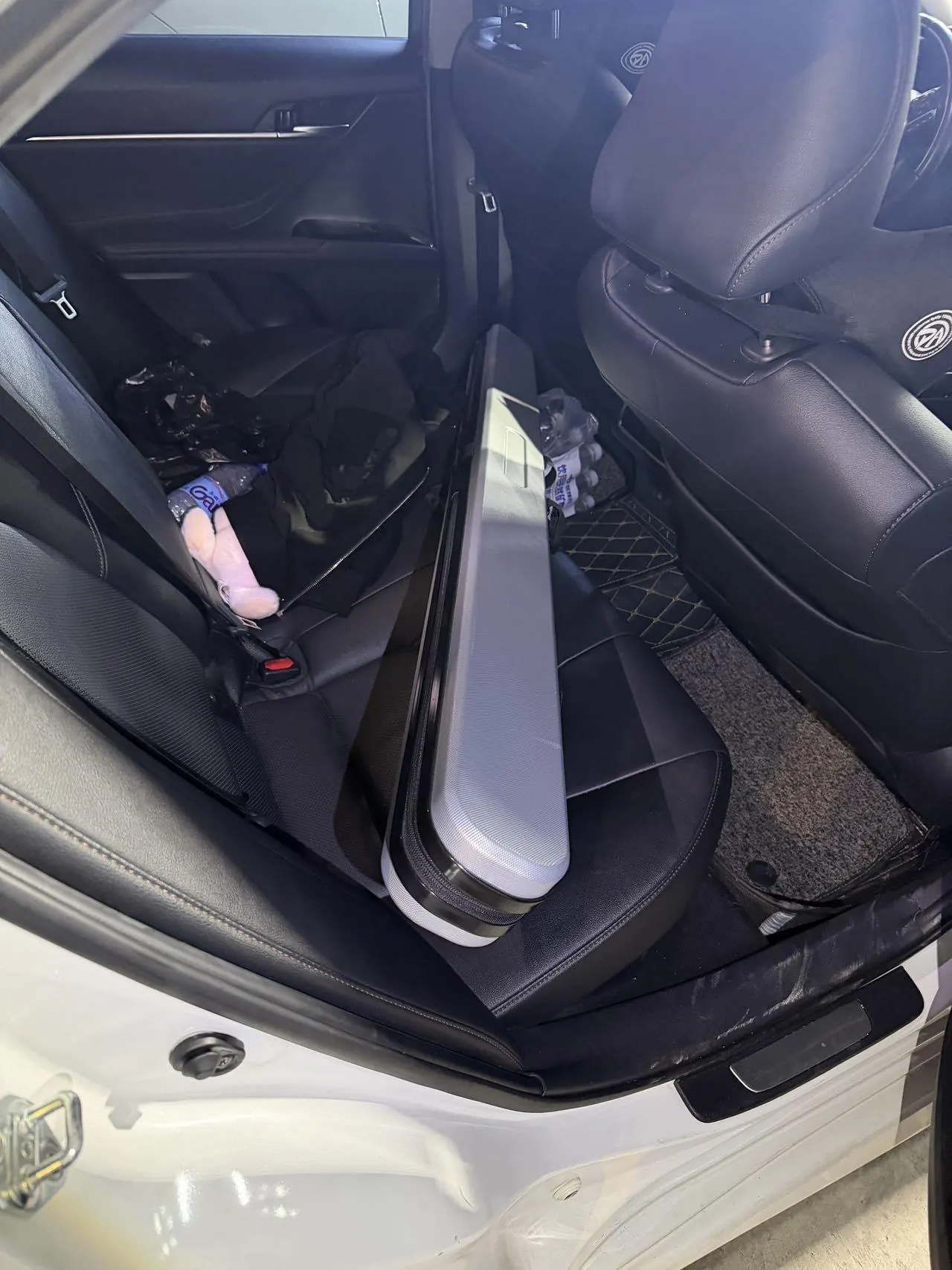 Toyota 2021 Camry Dual Engine 2.5HG Stepless Deluxe Automatic Gear 5