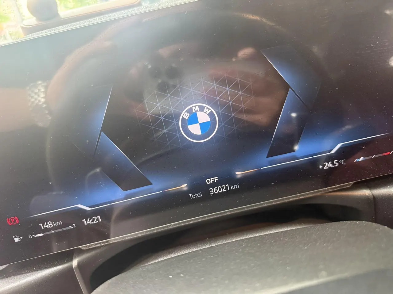 BMW 3 Series 2024 325Li 2.0T M Sports Obsidian Night Suit Automatic Gear 9