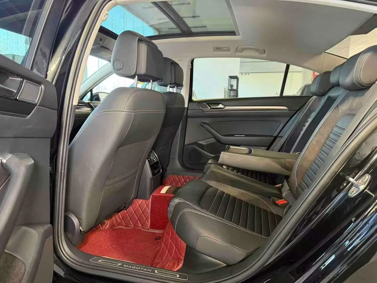 Volkswagen 2020 Magotan 2.0TSI 330TSI Leading Automatic 9