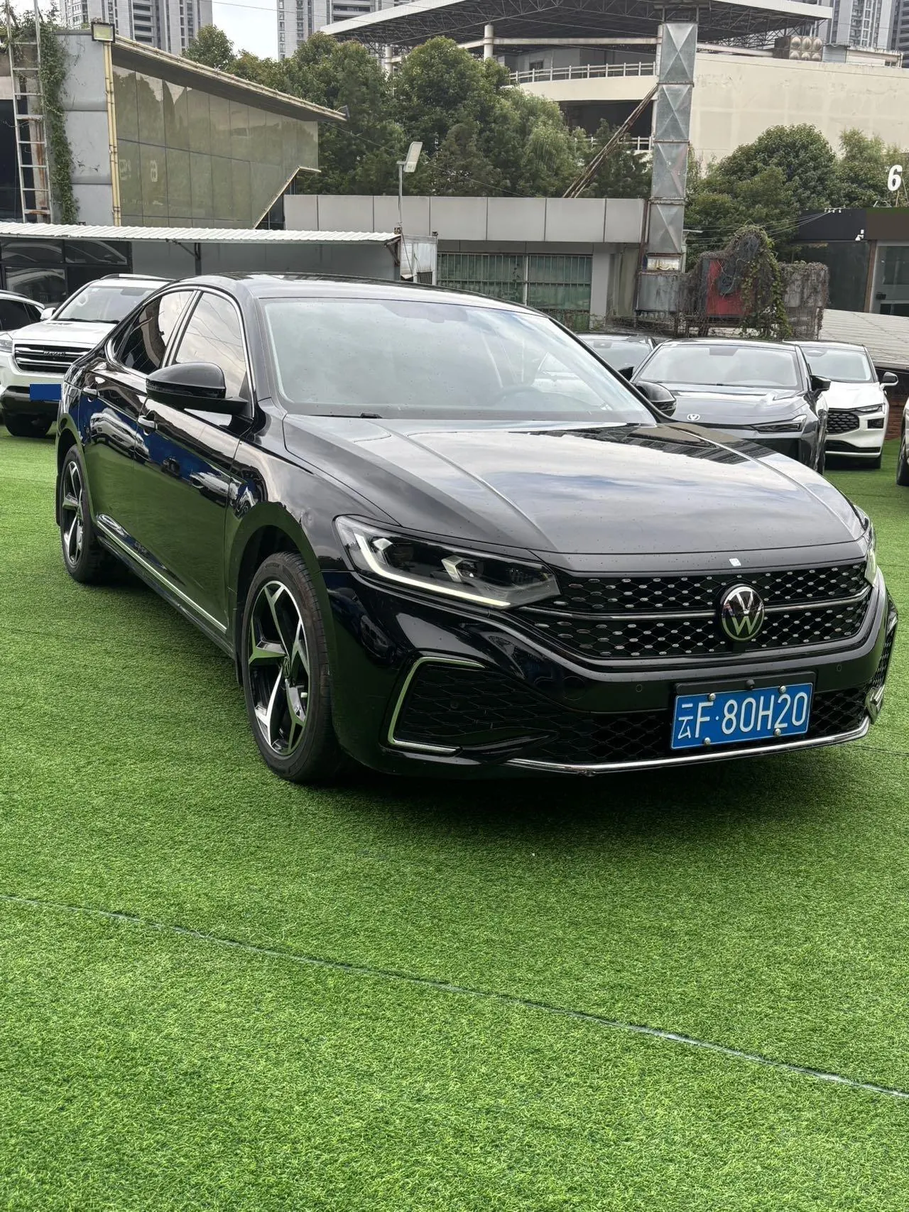 Volkswagen 2024 Passat 2.0TSI 380TSI Star Elite Edition Automatic 3