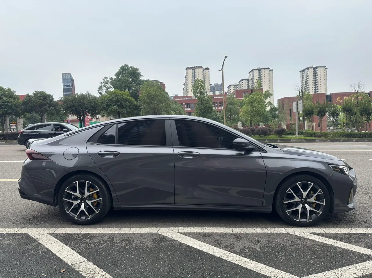 Chuanqi 2021 Shadow Leopard 1.5T 270T Shadow Leopard J16 Edition Automatic Gear 4
