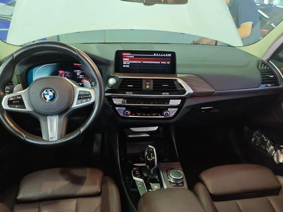 BMW 2020 X3 xDrive28i 2.0T M sports suit automatic gear 3