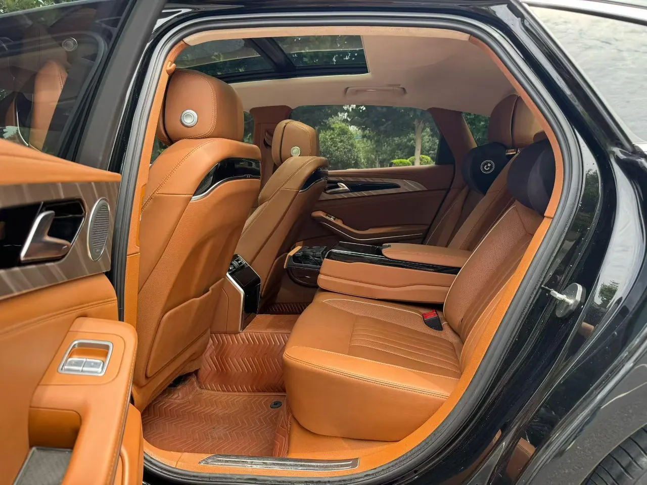 HongQi 2020 H9 48V 2.0T Zhilian Qi Chang Edition Automatic Gear 6