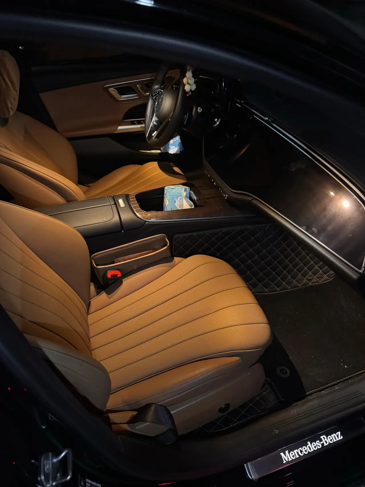 Mercedes Benz E Class 2024 E 300 L 48V 2.0T Luxury Automatic Gear 3