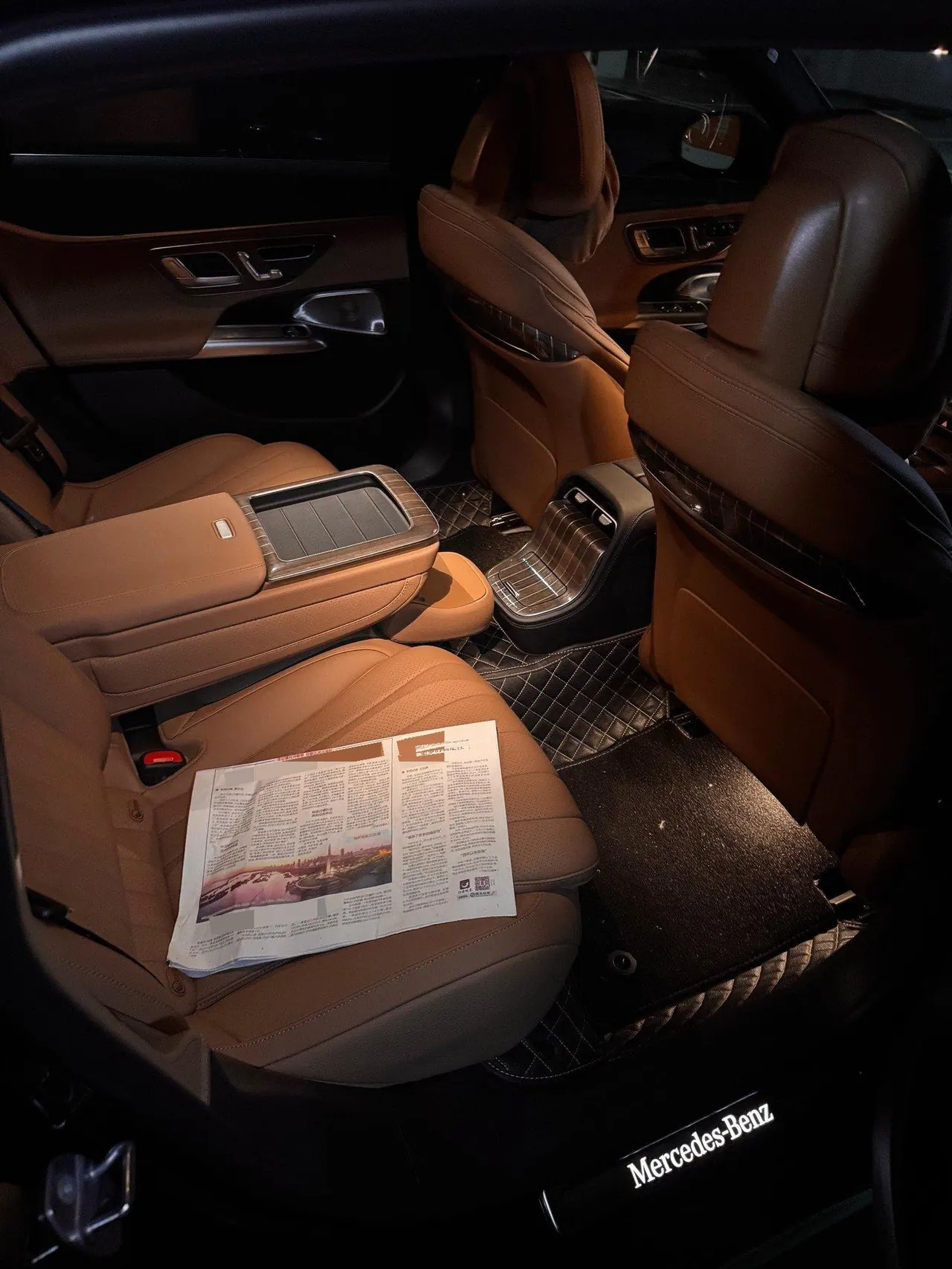 Mercedes Benz E Class 2024 E 300 L 48V 2.0T Luxury Automatic Gear 5