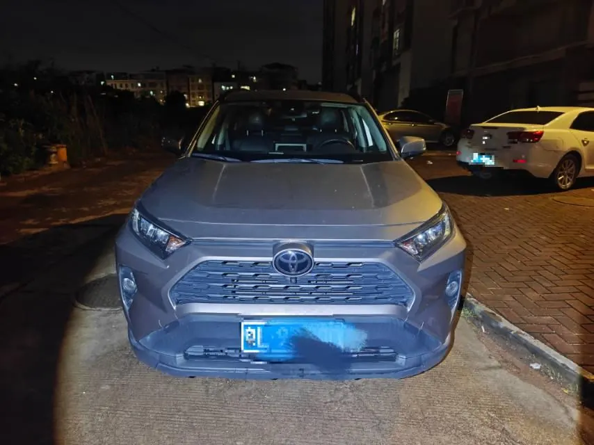 Toyota 2020 RAV4 Rongbo 2.0 Stepless Two-Drive City Edition Automatic Gear 2