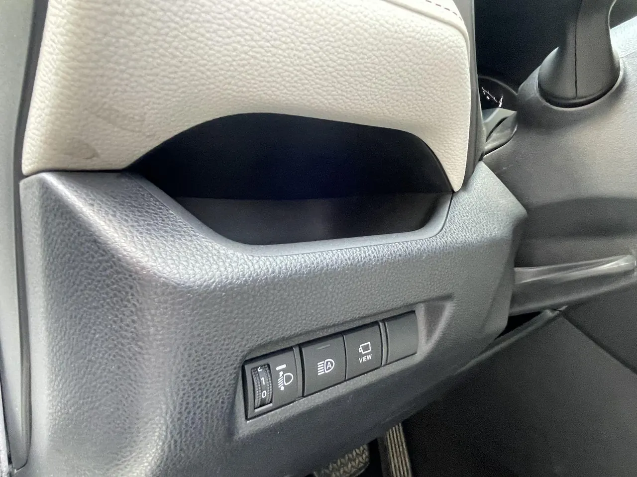 Toyota 2020 RAV4 Rongfeng 2.0 Stepless Four-wheel Drive Fashion Edition Automatic Gear 16