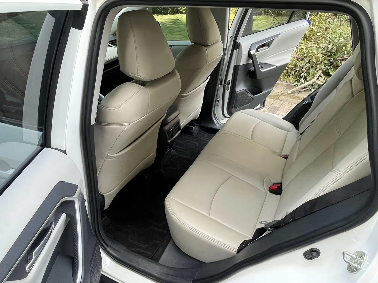 Toyota 2020 RAV4 Rongfeng 2.0 Stepless Four-wheel Drive Fashion Edition Automatic Gear 5