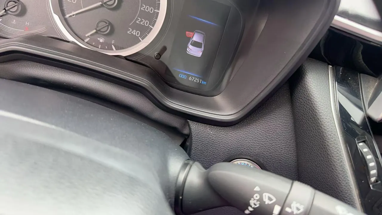 Toyota 2021 corolla 1.2T stepless pioneer PLUS version automatic gear 2