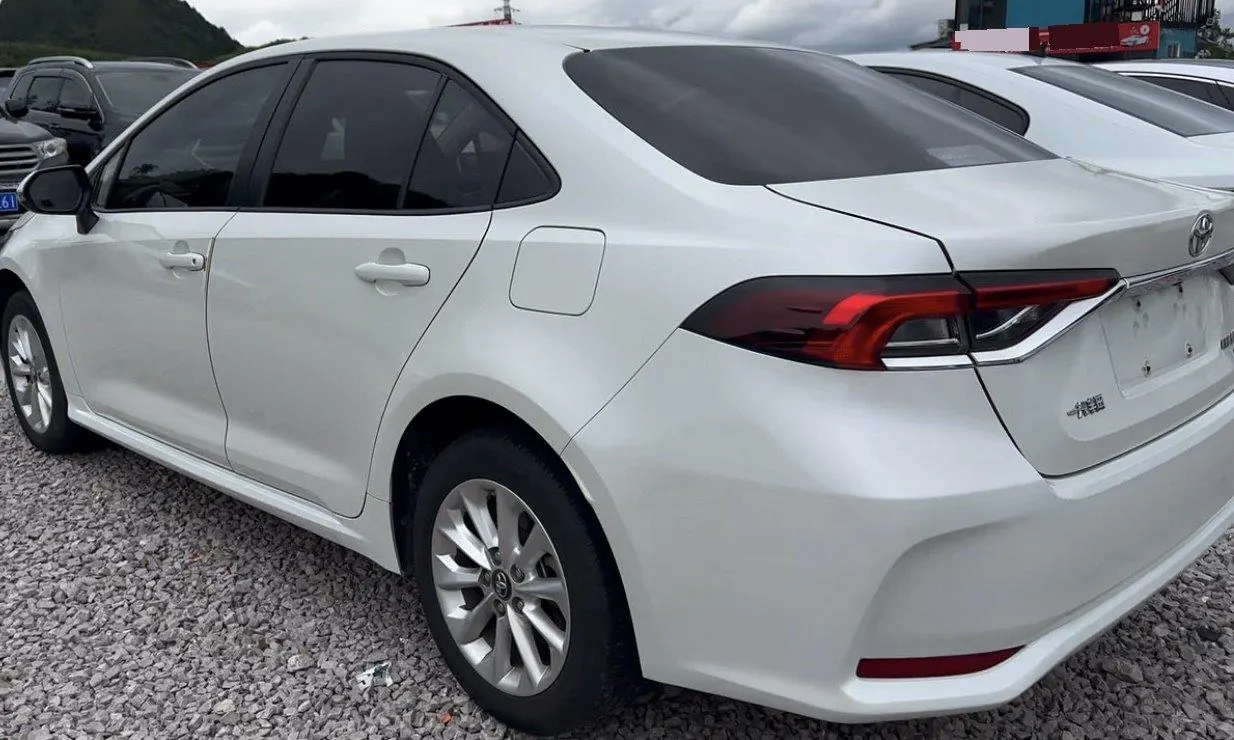 Toyota 2021 corolla 1.2T stepless pioneer PLUS version automatic gear 4