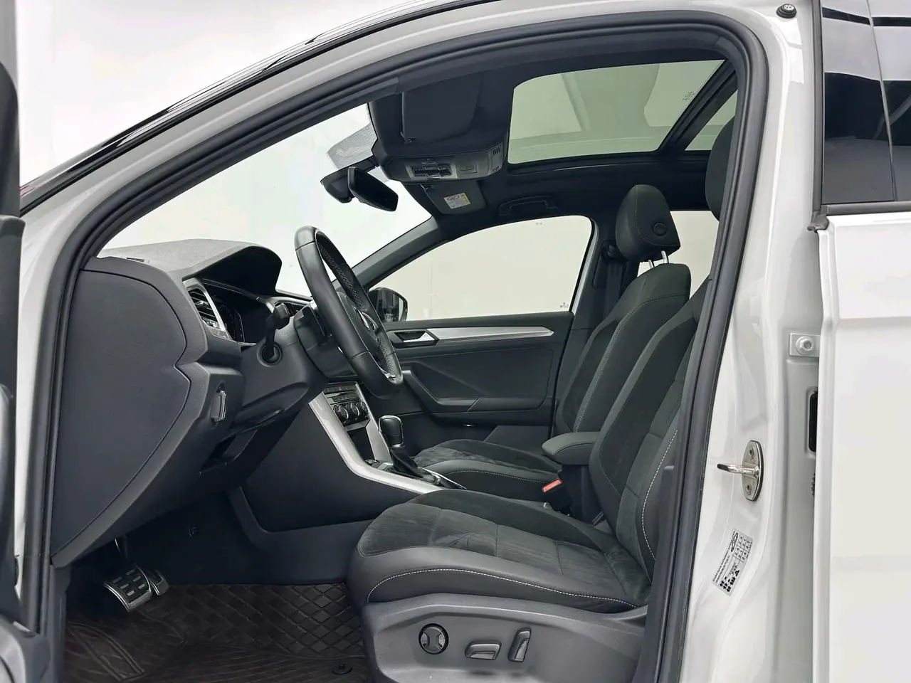 Volkswagen 2022 Tange R-Line 1.4TSI 280TSI Two-Drive Pro PLUS Automatic Gear 5