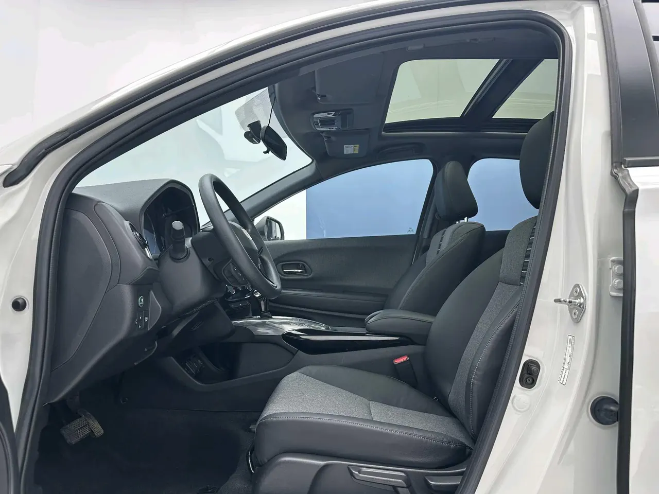 Honda 2021 XR-V 1.5 Stepless Deluxe Edition Automatic Gear 5