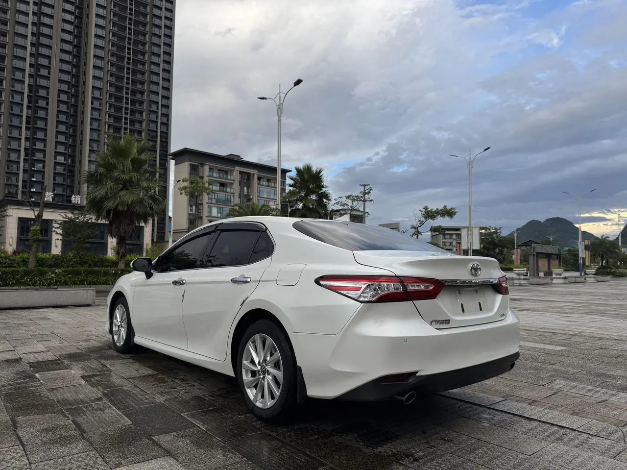 Toyota 2021 Camry 2.0G Stepless Deluxe Edition Automatic Gear 4