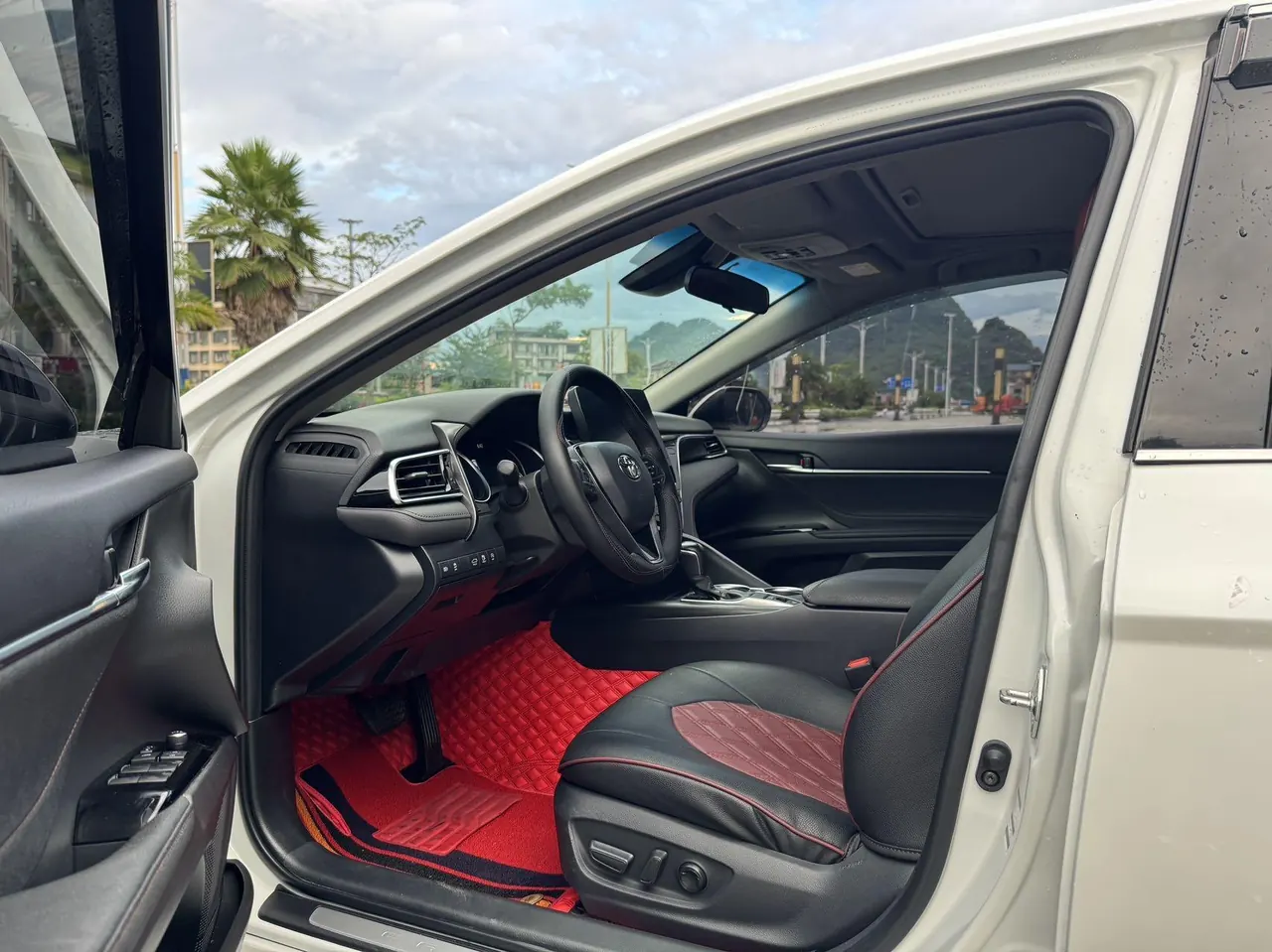 Toyota 2021 Camry 2.0G Stepless Deluxe Edition Automatic Gear 7