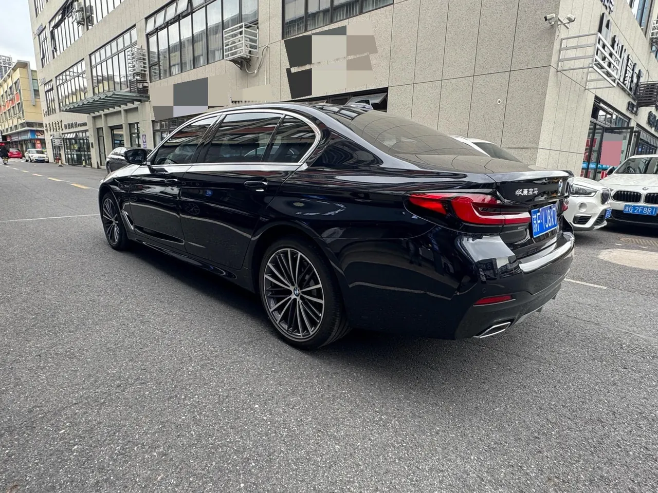 BMW 5 Series 2022 530Li 2.0T Exclusive M Sports Suit (Modified) Automatic Gear 4