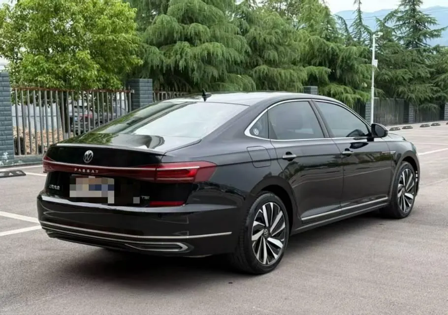 Volkswagen 2025 Passat 2.0TSI 380TSI Subut Longteng Edition Automatic Gear 2
