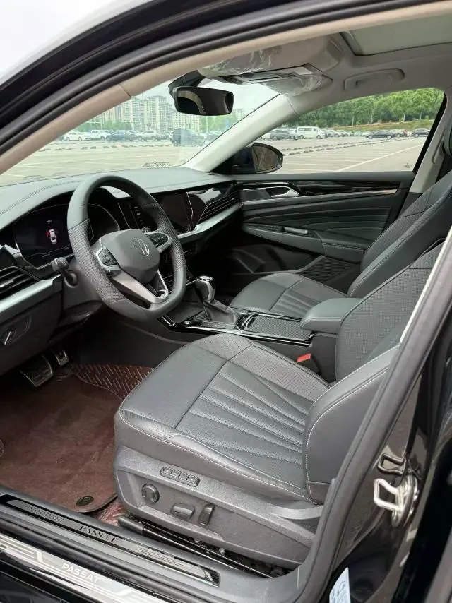 Volkswagen 2025 Passat 2.0TSI 380TSI Subut Longteng Edition Automatic Gear 6