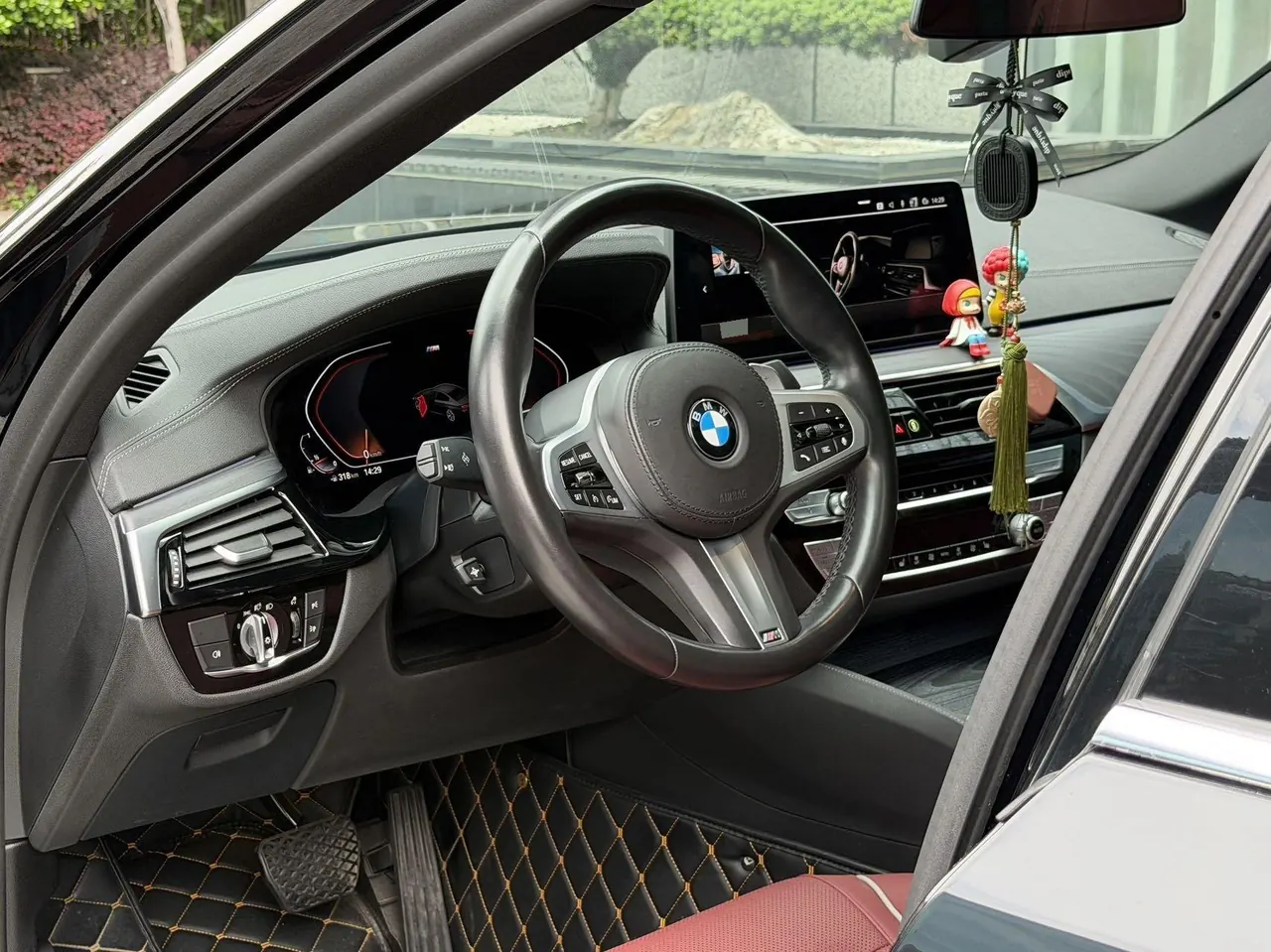 BMW 5 Series 2021 530Li 2.0T Leading M Sports Suit Automatic Gear 4