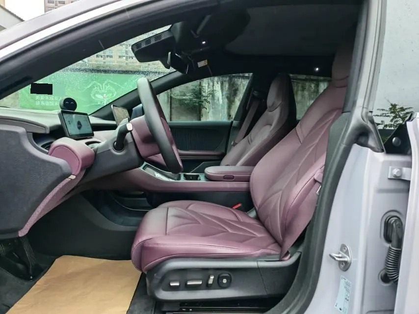 NIO 2025 ET5T 75kWh Touring automatic 10