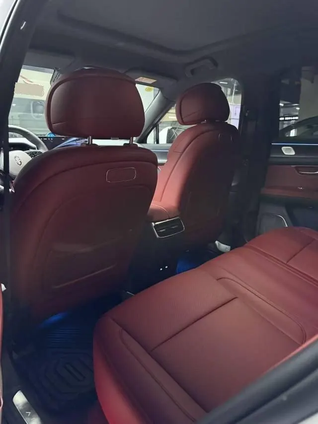 AITO 2025 AITO M5 extended-range Ultra rear-drive automatic gear 4