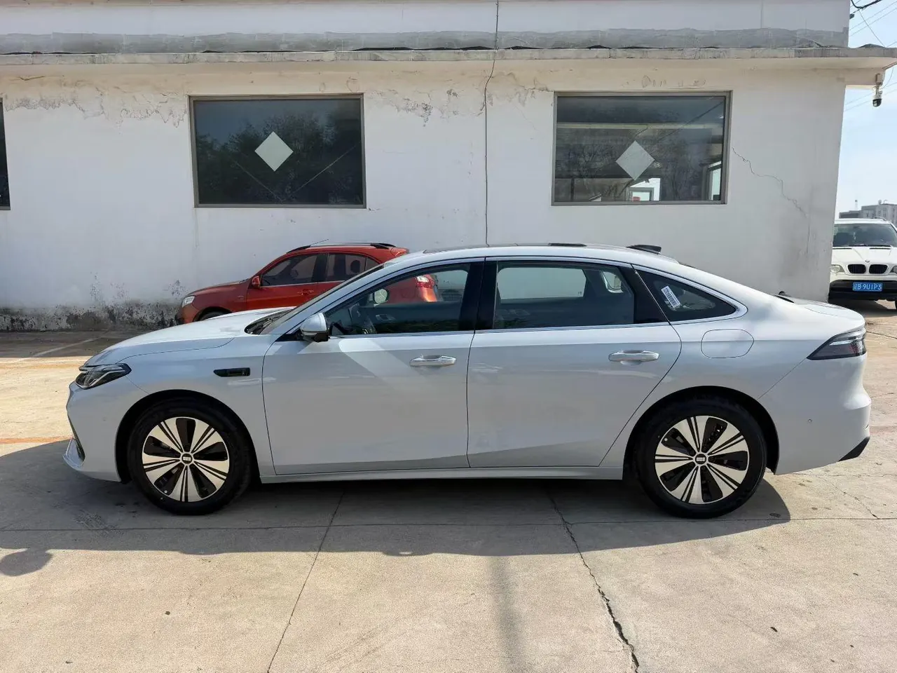 Geely Galaxy 2025 A7 EM-i 1.5 150km Discovery Edition Automatic Gear 3