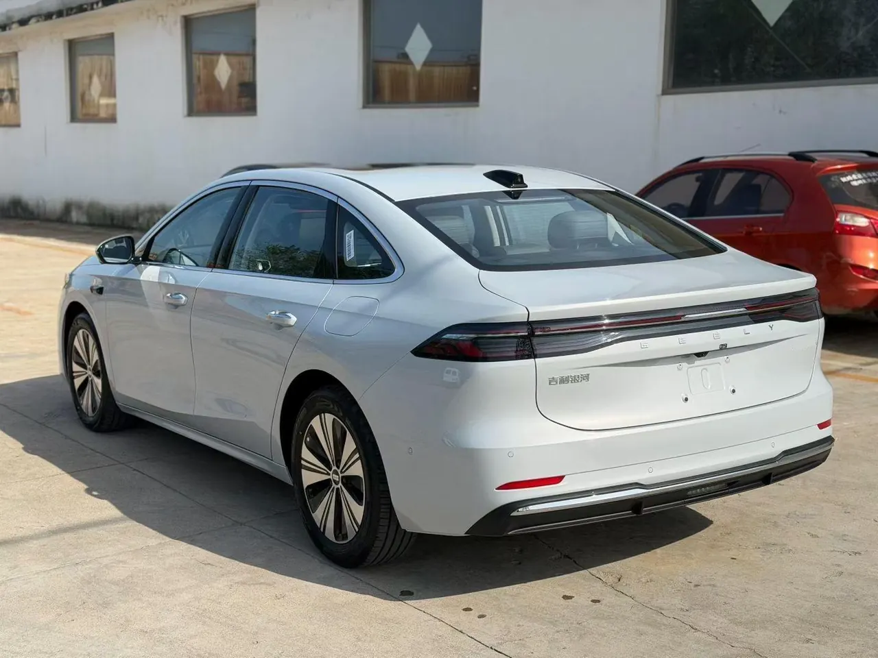 Geely Galaxy 2025 A7 EM-i 1.5 150km Discovery Edition Automatic Gear 4