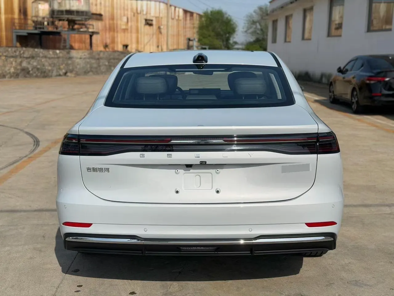 Geely Galaxy 2025 A7 EM-i 1.5 150km Discovery Edition Automatic Gear 5