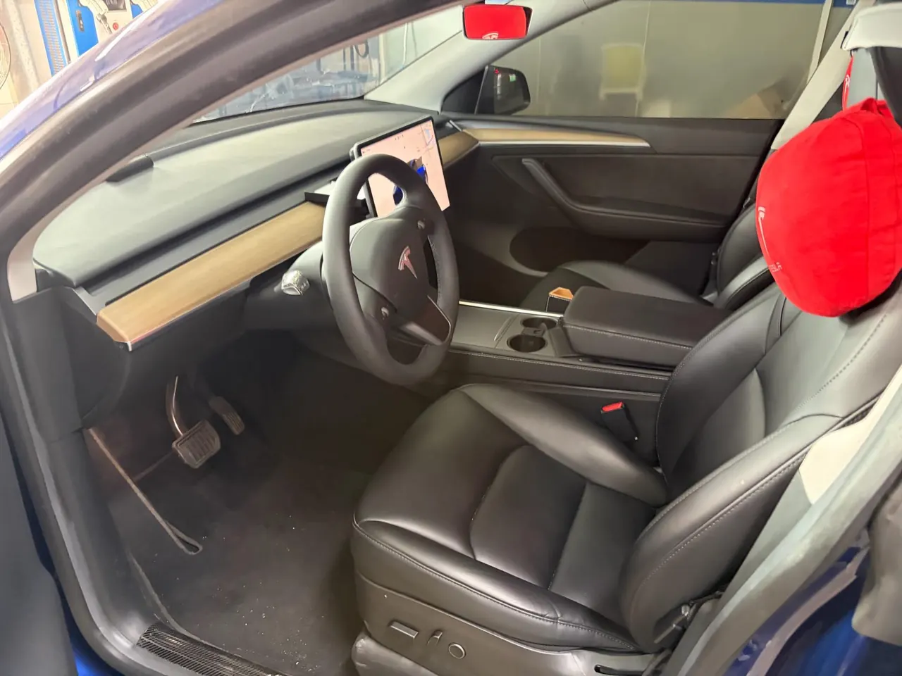 Tesla 2022 Model Y rear-wheel drive version automatic transmission 2