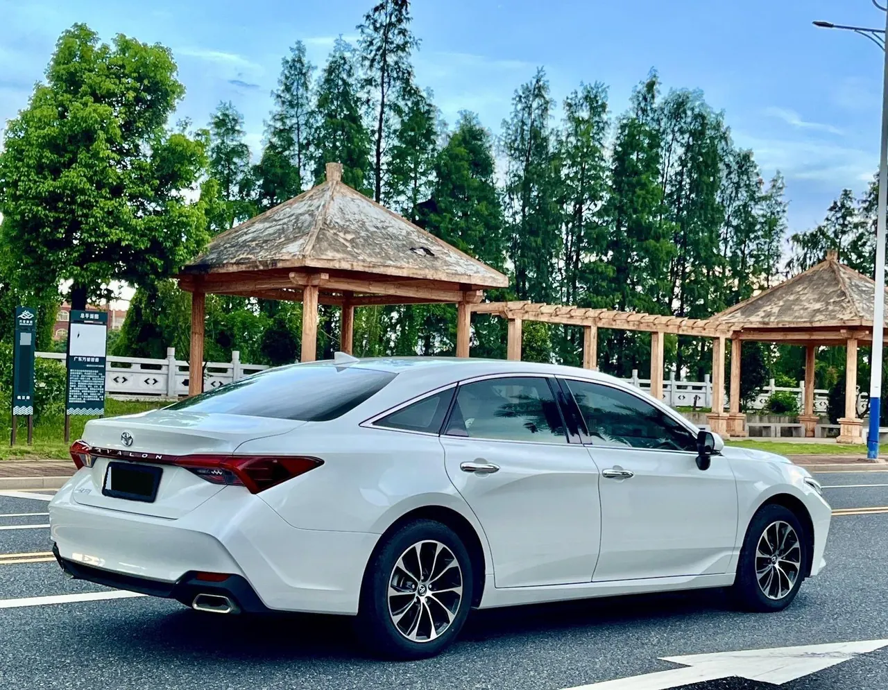 Toyota 2024 Asian Dragon 2.0 Stepless Edition Automatic Gear 9