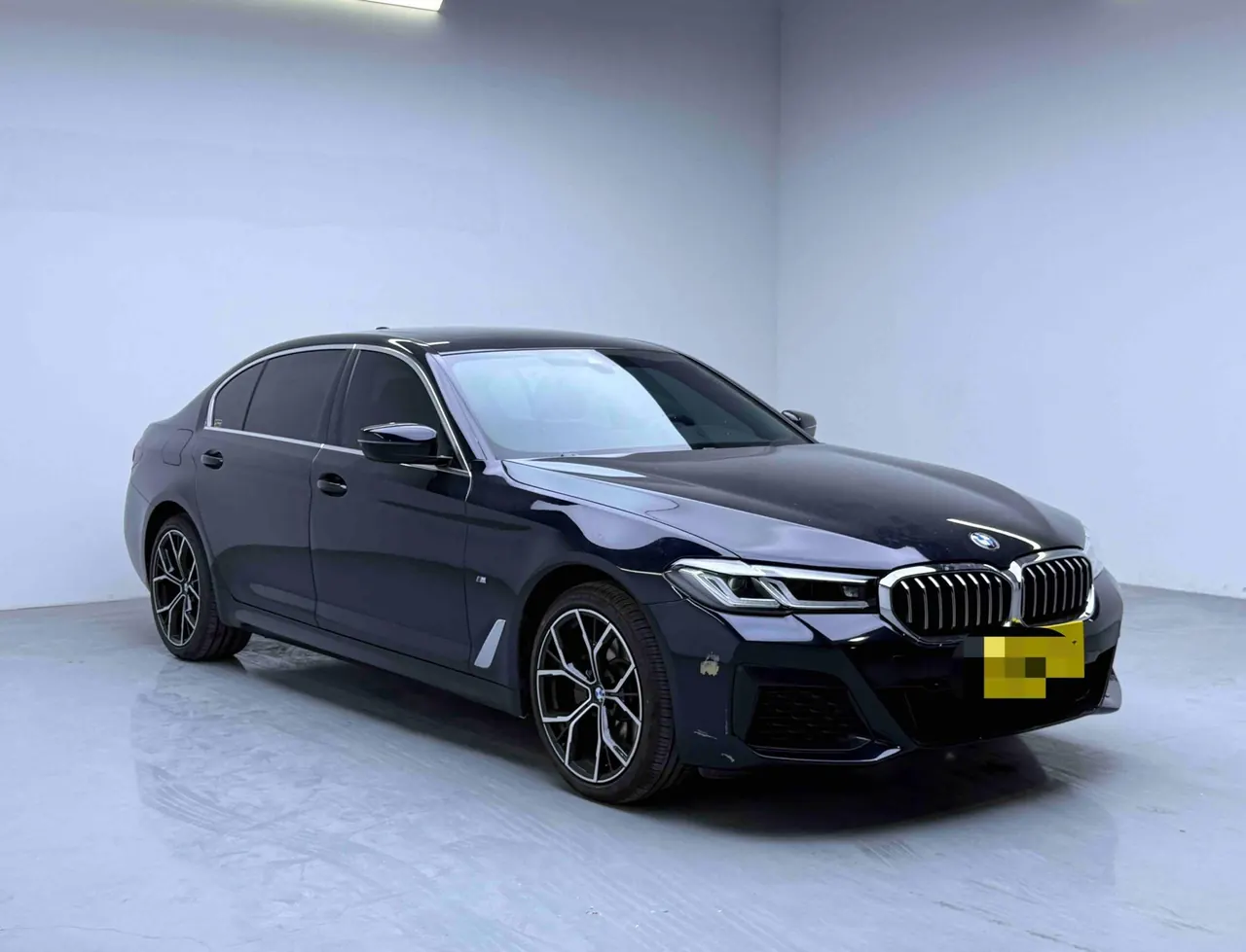 BMW 5 Series 2022 525Li 2.0T M Sports Suit (Modified) Automatic Gear - View 1