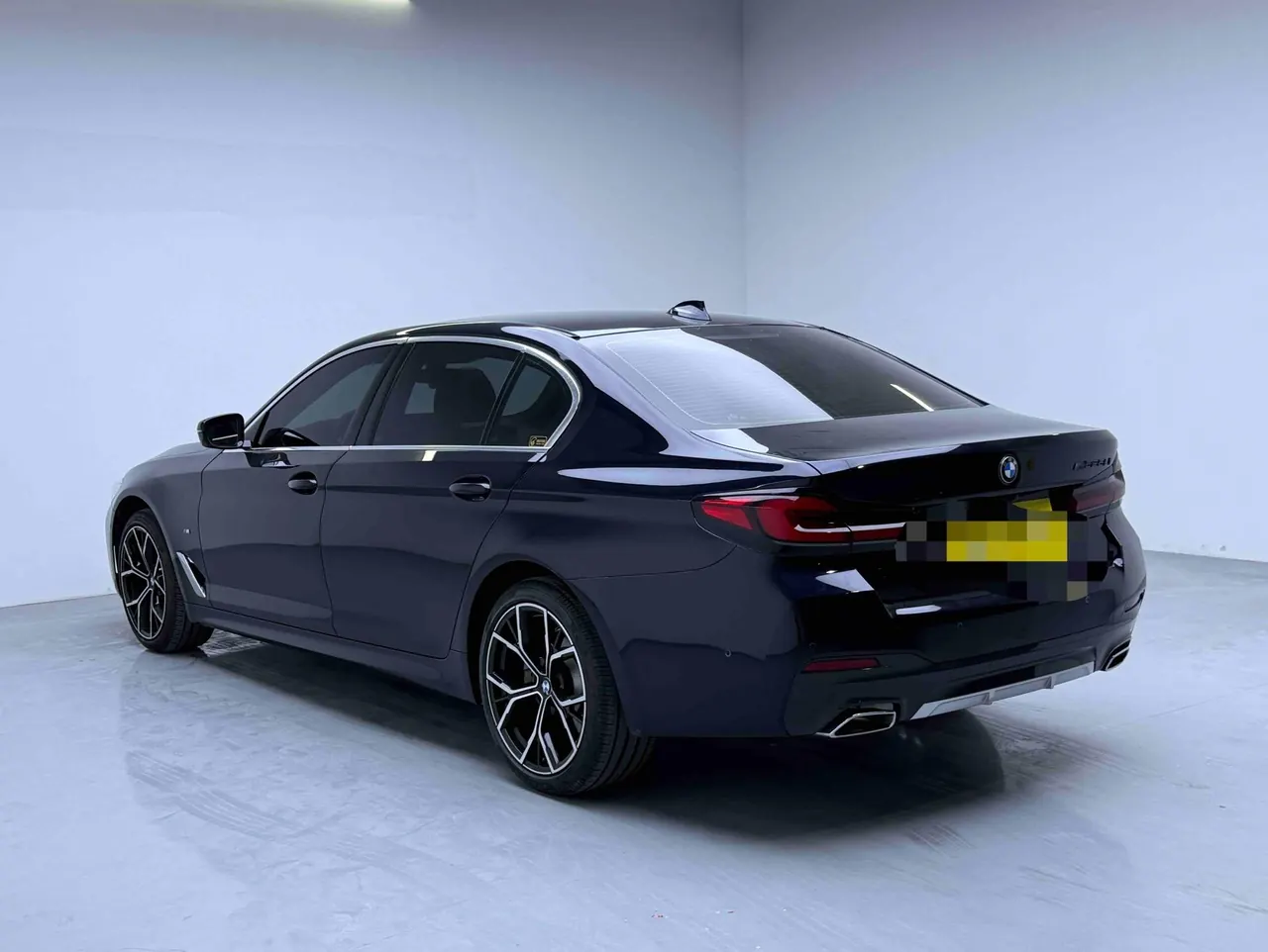 BMW 5 Series 2022 525Li 2.0T M Sports Suit (Modified) Automatic Gear 2