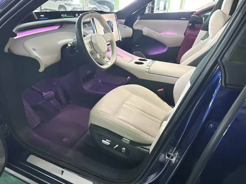 MI 2025 YU7 Long Endurance High Performance Four-wheel Drive Max Edition Automatic Gear 2