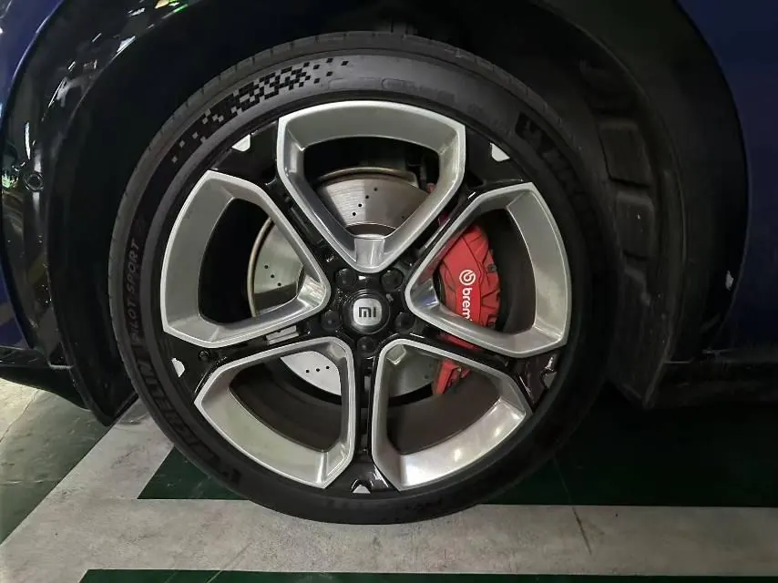 MI 2025 YU7 Long Endurance High Performance Four-wheel Drive Max Edition Automatic Gear 4