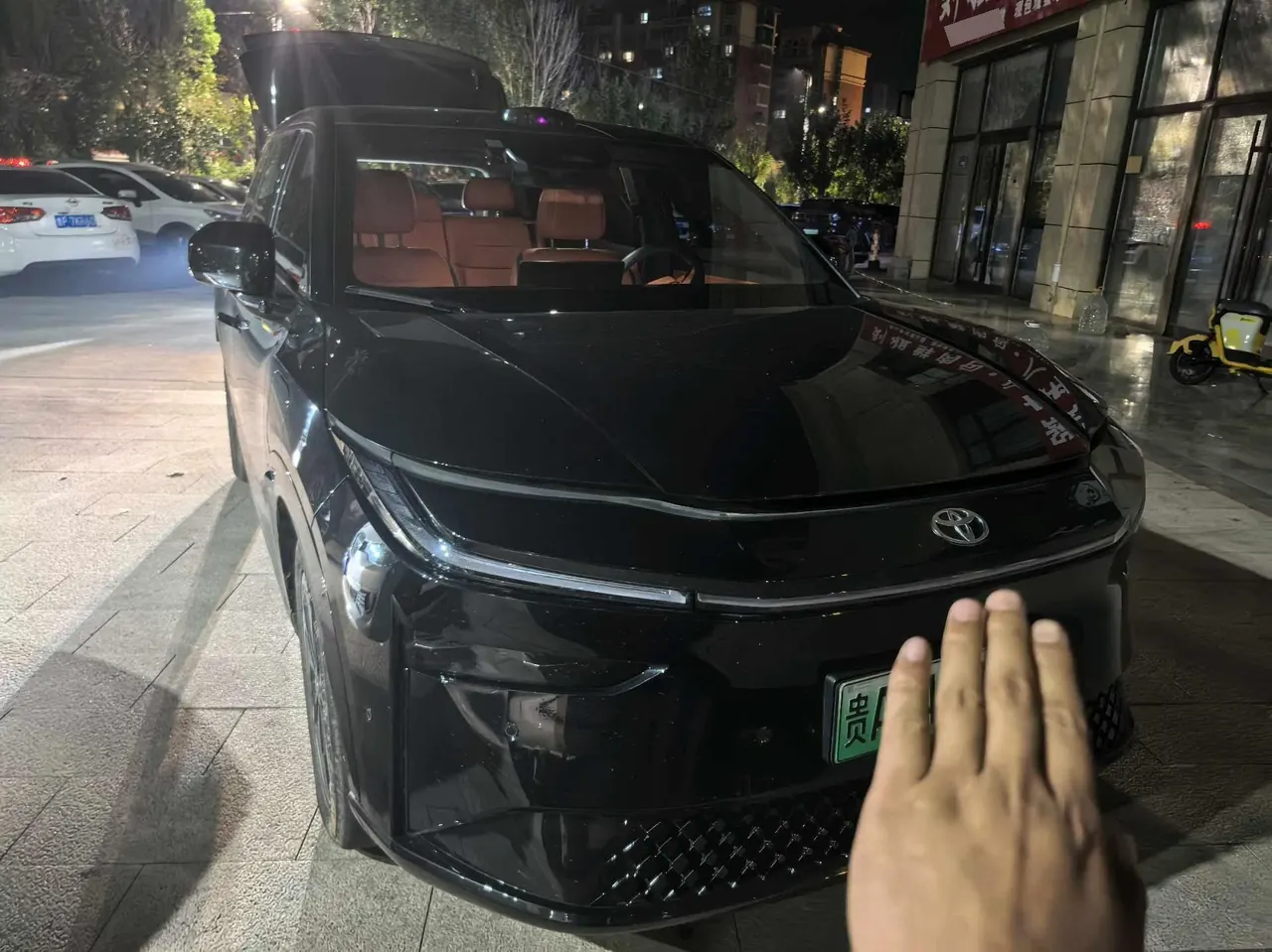 Открыть галерею: Toyota 2025 Platinum Intelligence 3X 520 Pro Advanced Intelligence Driving Edition Automatic Gear