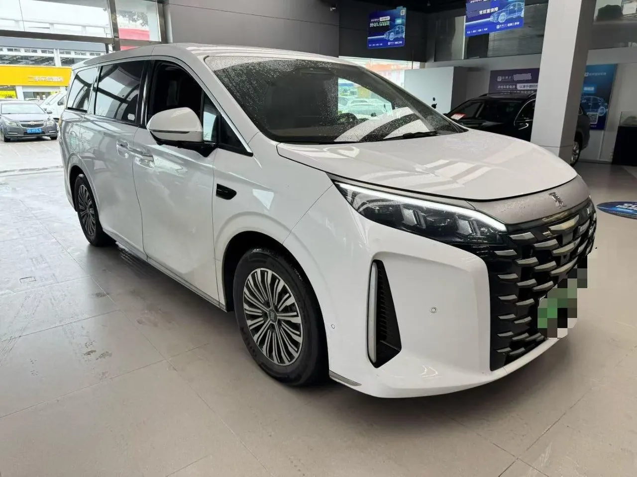 BYD 2025 summer DM-i 1.5T stepless 100km Exceed automatic gear 2