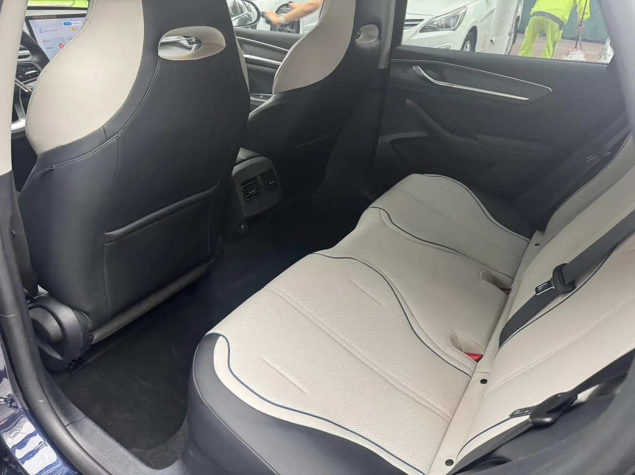 BYD 2024 destroyer 05 DM-i 1.5 stepless glory version 120KM honorable automatic gear 5