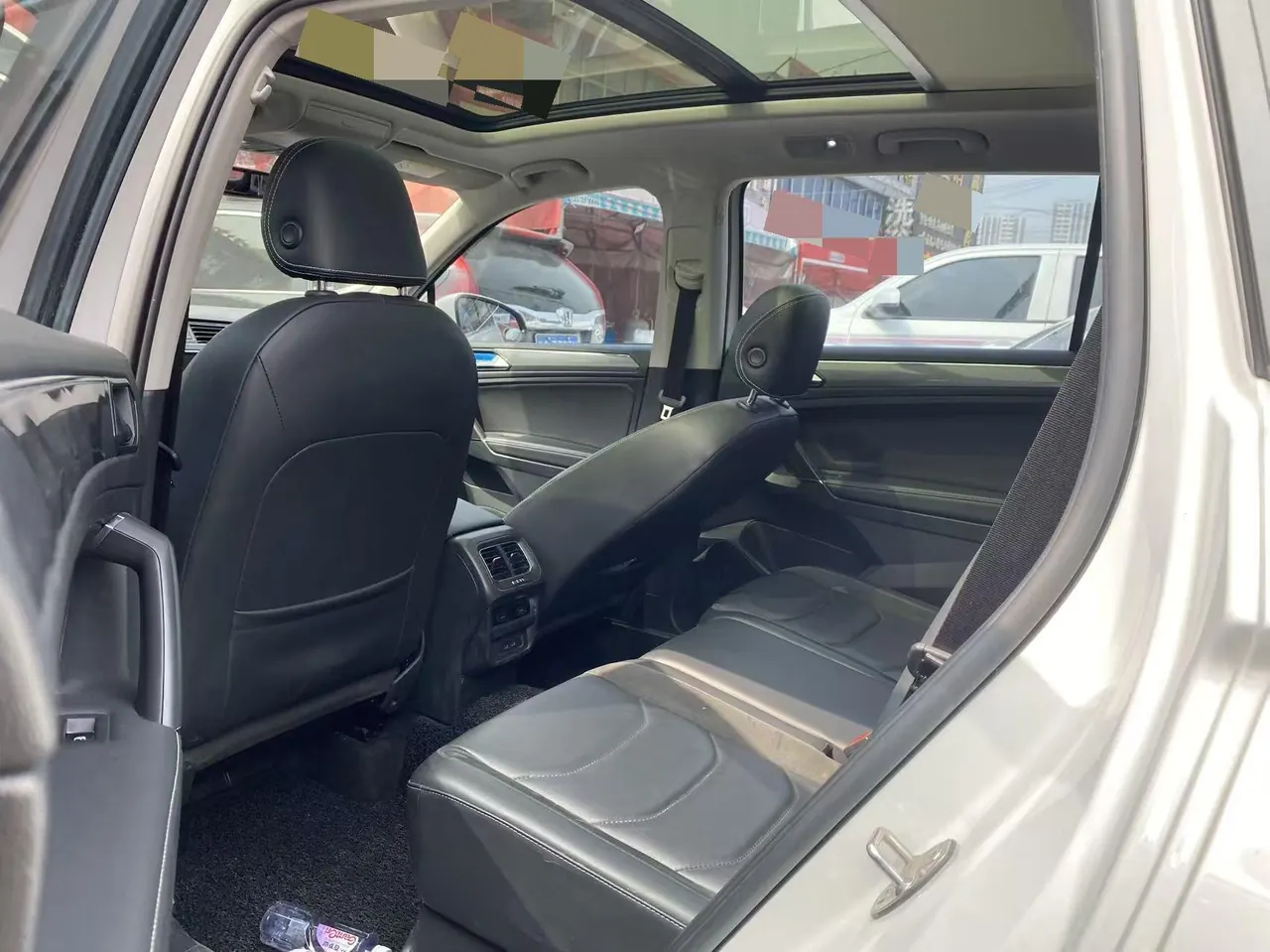 Volkswagen 2021 Tiguan L R-Line 2.0TSI 330TSI Two-Drive Ultimate Automatic Gear 3