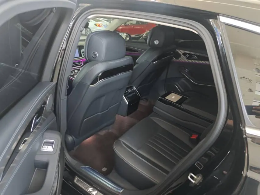 HongQi 2023 H9 48V 2.0T Zhilian Flag Edition Automatic Gear 4