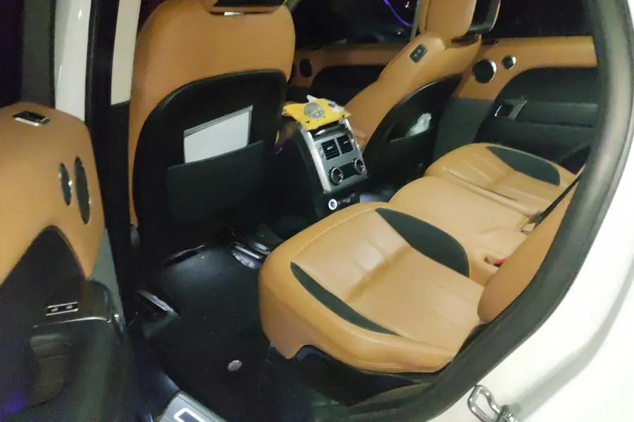 Land Rover Range Rover Sport Edition (Imported) 2021 Range Rover Sport Edition 48V 3.0T L6 Yao Black Edition Automatic Gear 7