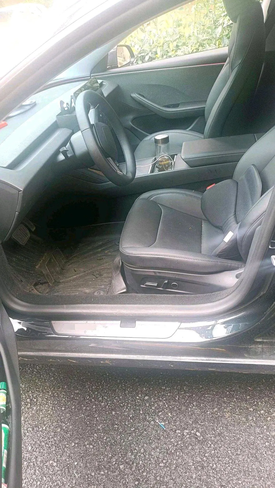Tesla 2025 Model 3 Rear-Wheel-Drive Edition (facelift) Automatic Transmission 2